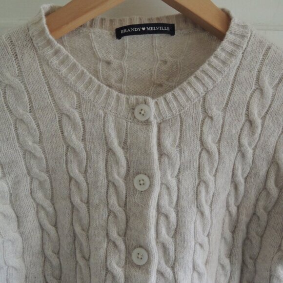 Brandy Melville Heather Gray Olsen Wool Cable Cardigan OS - Picture 4 of 8
